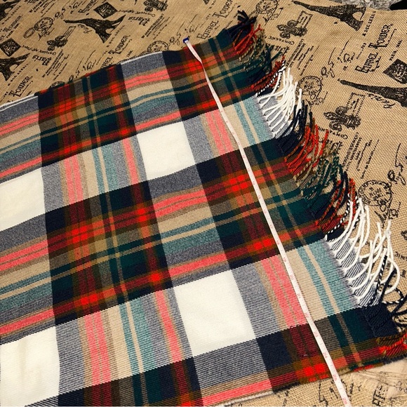 J.Crew NWOT! Classic Plaid Scarf White/Multi Juniper - Picture 13 of 14